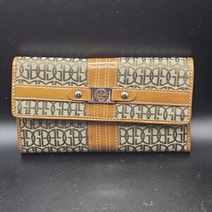 Giani Bernini Long Monogram Wallet NWOT Classic Monogram Style Checkbook‎ Holder